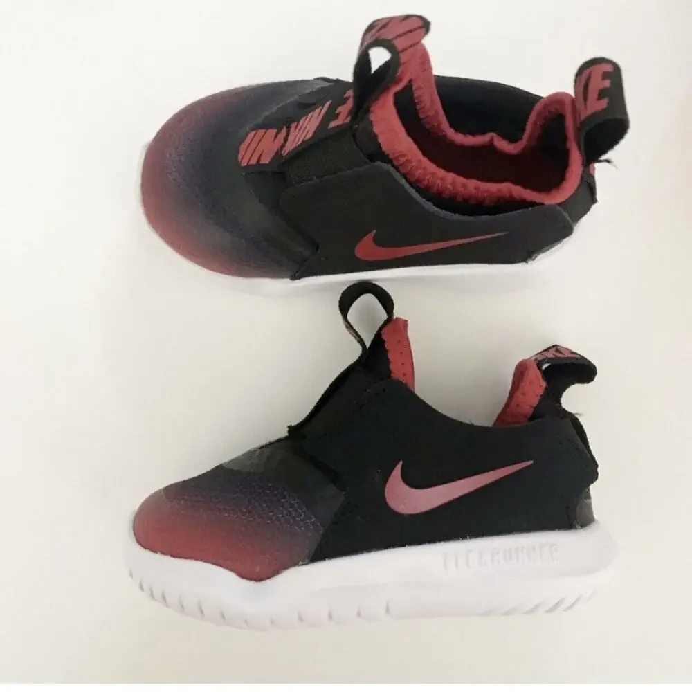 NEW Nike Flex Runner Slip On Sneakers Size 4